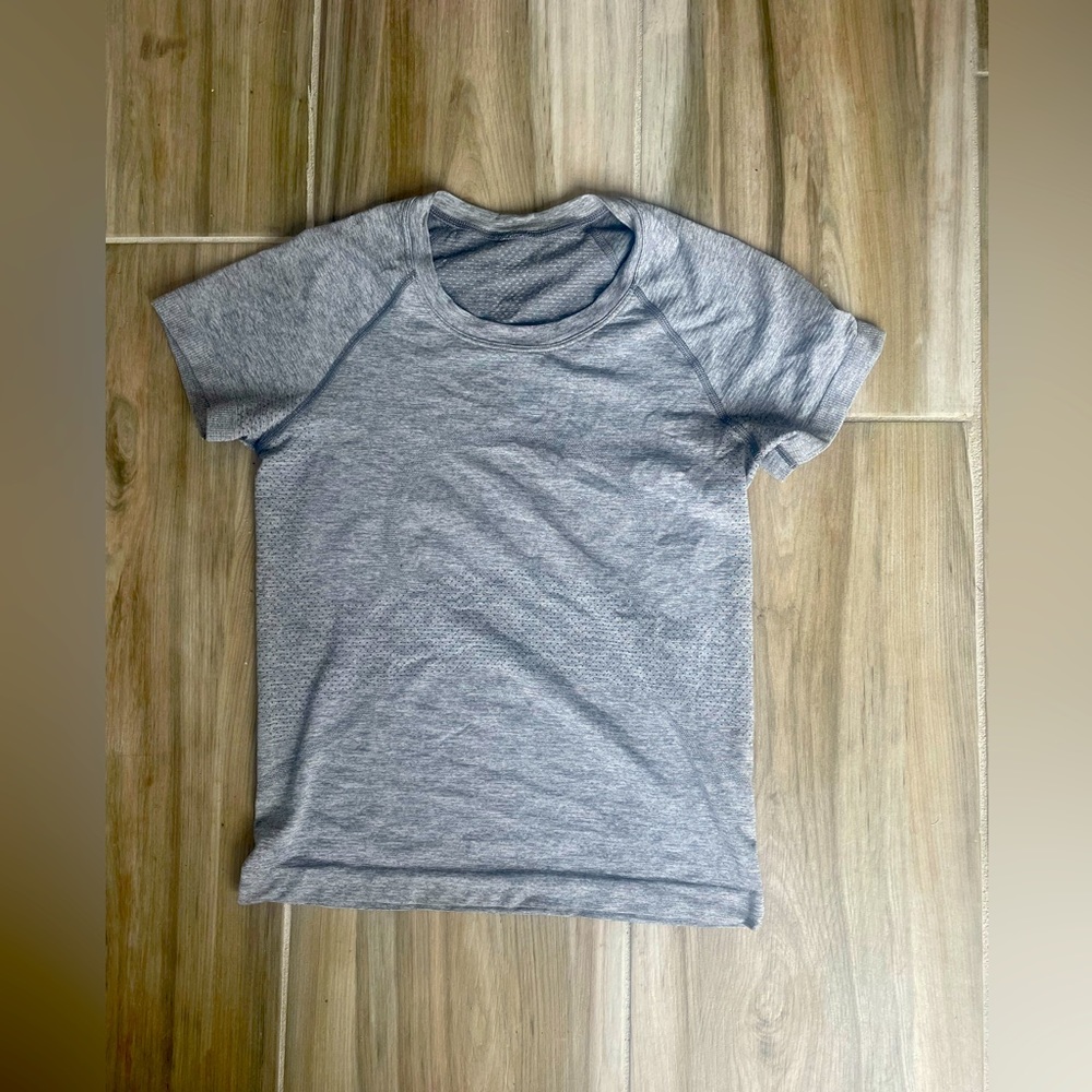 Lulu swiftly tech shirt
